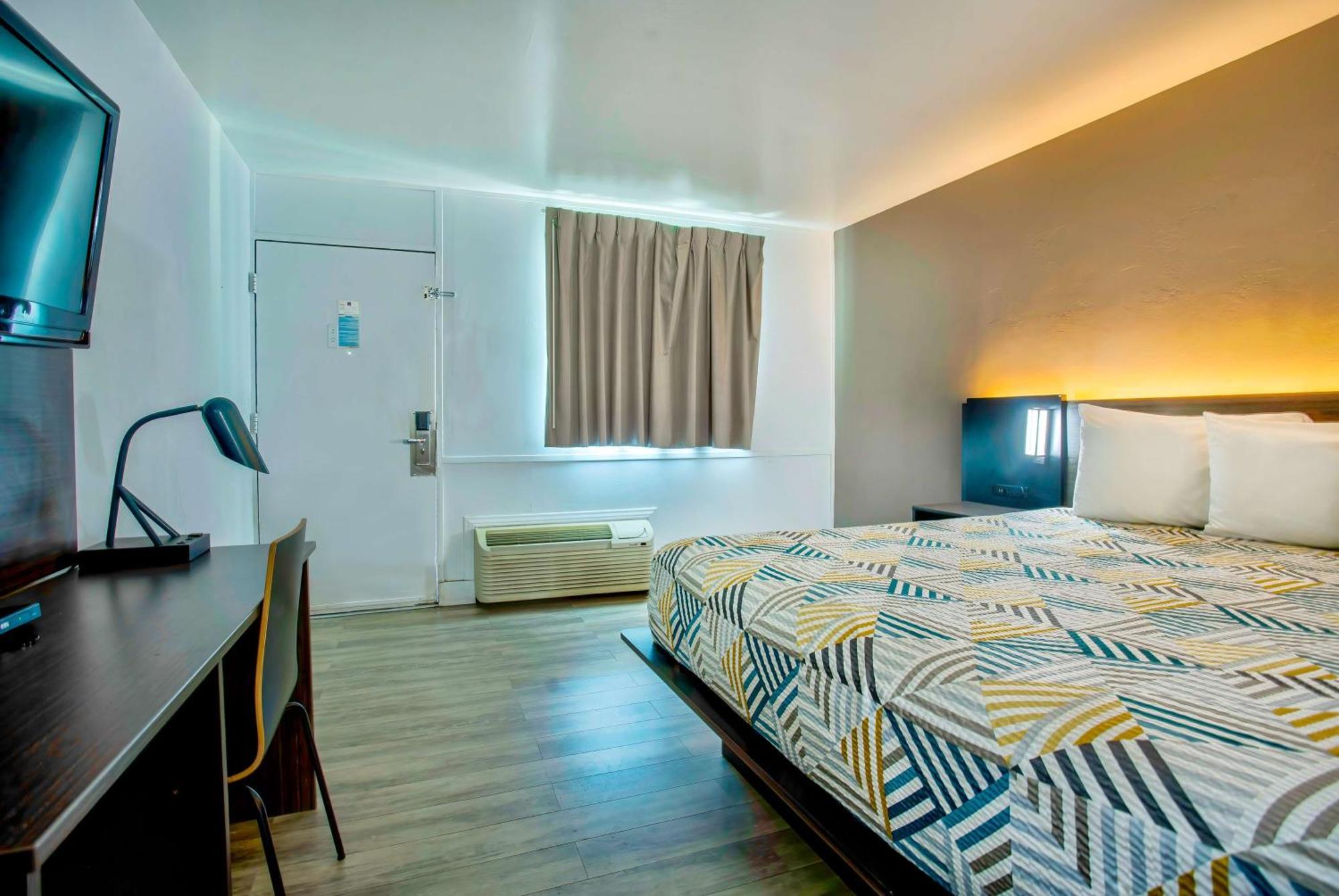 ซูเปอร์ 8 บาย วินด์แฮม ทูซอน/อีสต์/ดีเอ็มเอเอฟ แอเรีย Hotel ภายนอก รูปภาพ