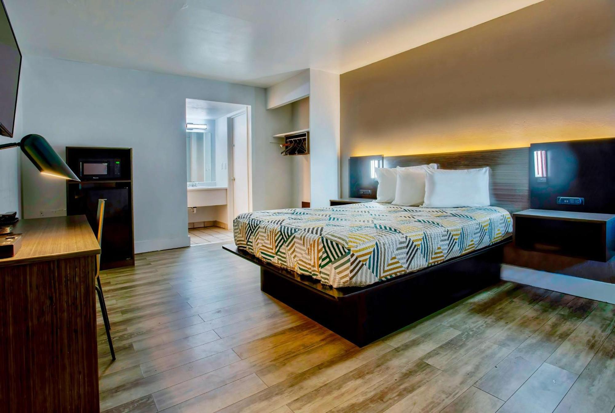 ซูเปอร์ 8 บาย วินด์แฮม ทูซอน/อีสต์/ดีเอ็มเอเอฟ แอเรีย Hotel ภายนอก รูปภาพ